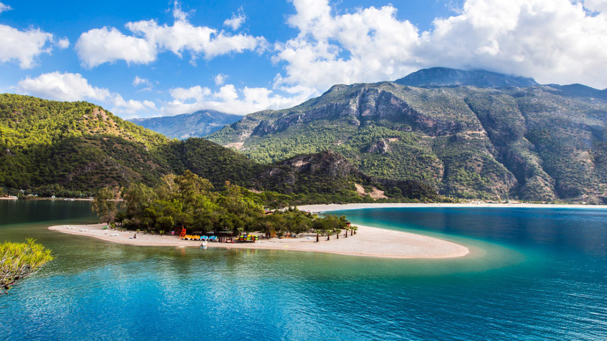 Last Minute Urlaub All Inclusive mit Flug und Hotel – Günstige Angebote 2026 bis zu 60% sparen